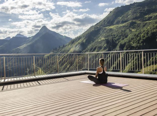 Yoga & Energiearbeit im Hotel Damülser Hof - Wellness & Spa