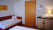 Apartment, shower and bath, toilet, 1 bed room