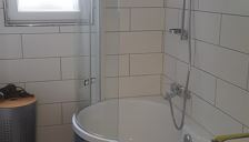 Apartment, shower and bath, toilet, 2 bed rooms