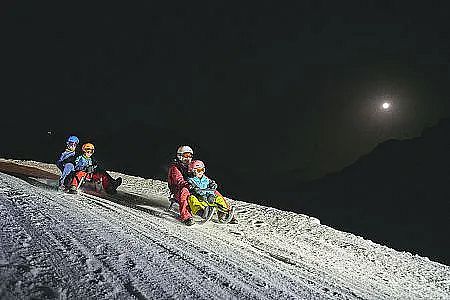 nachtrodeln-bergbahnenbrandnertal-winter