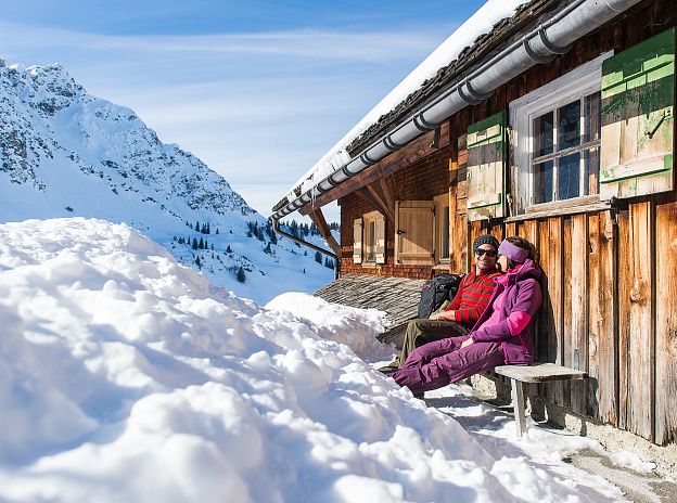 Hütten und Chalets im Wander- und Skigebiet Sonntag Stein