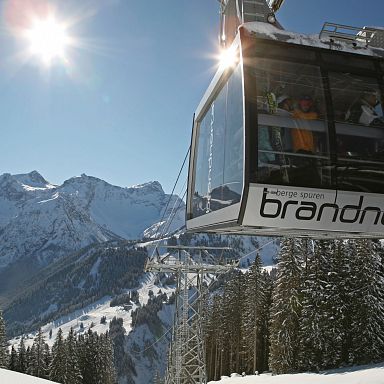 bergbahnenbrandnertal-winter-panoramabahn