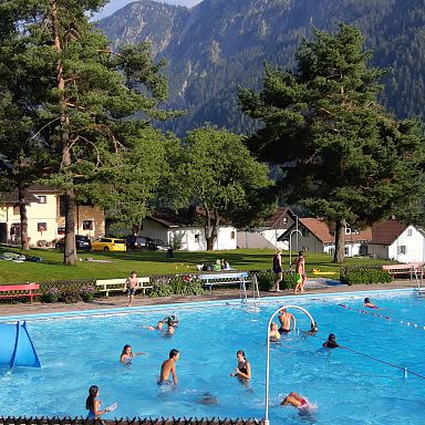 klostertal-sommer-schwimmbad-braz